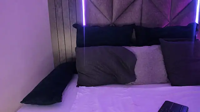 SabrinaSpell  online show from 02.27.25