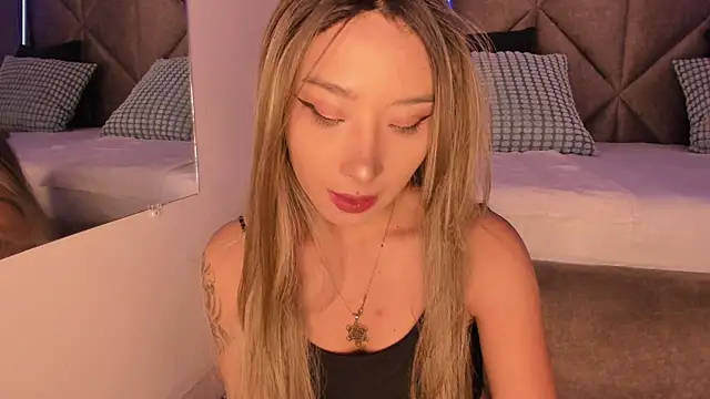 SabrinaSpell  online show from 09.26.25