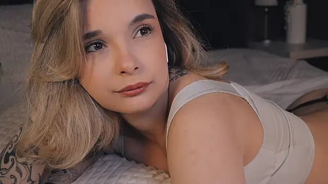 Bella Alita online show from 03.22.25