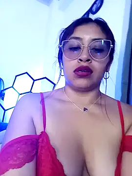 Snapshot of AnonymousGirl chatting on 01.21.25 AnonymousGirl online show from 01.21.25