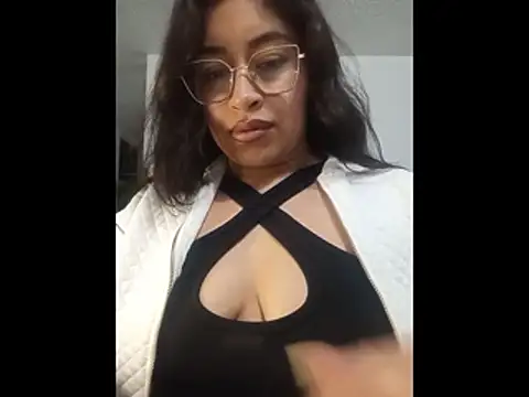 Snapshot of AnonymousGirl chatting on 07.26.26 AnonymousGirl online show from 07.26.26