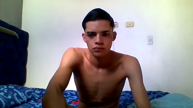 Latinos 2001 online show from 05.22.26