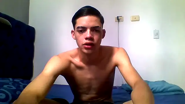 Latinos 2001 online show from 06.02.26