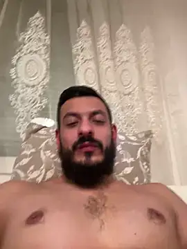 Snapshot of derbyo chatting on 01.18.25 derbyo online show from 01.18.25