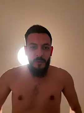 Snapshot of derbyo chatting on 02.10.25 derbyo online show from 02.10.25