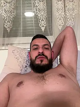 Snapshot of derbyo chatting on 03.18.25 derbyo online show from 03.18.25