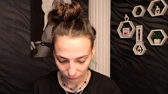 annabishop online show from 10.05.25