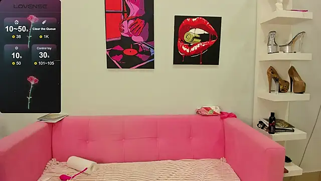 Snapshot of Brilly_Lily chatting on 02.18.25 Brilly Lily online show from 02.18.25