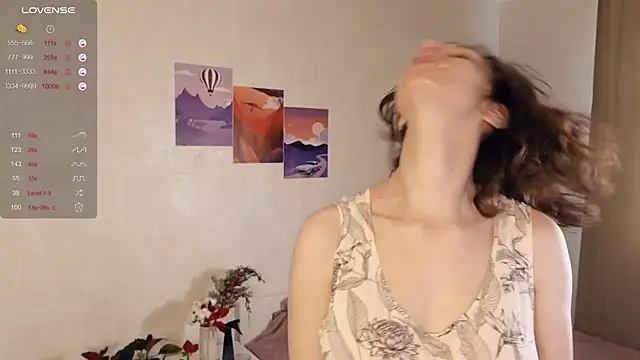 Leya Curly online show from 02.06.25