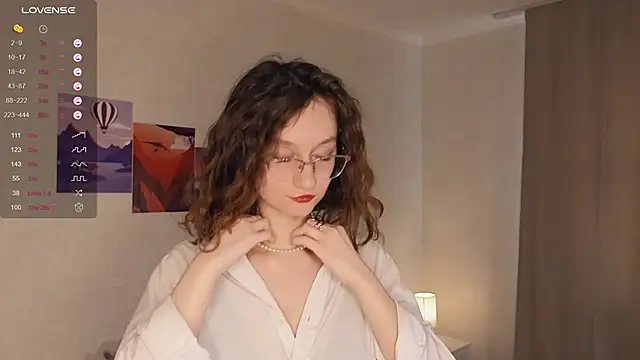 Leya Curly online show from 02.20.25