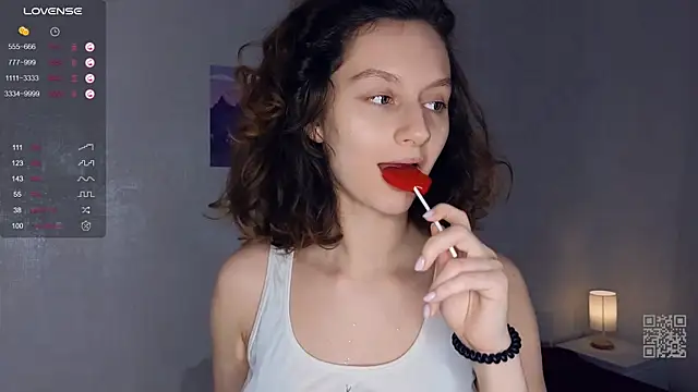 Leya Curly online show from 03.02.25