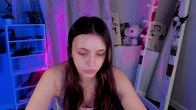 Sahara Shields online show from 11.21.25