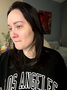 Kiss My Body online show from 01.16.26