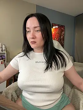 Kiss My Body online show from 04.14.26