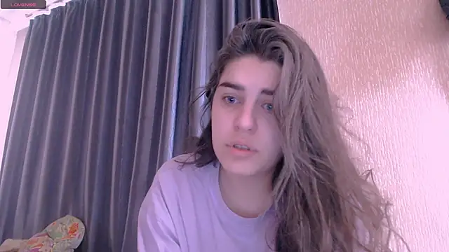  Roselina  online show from 02.26.25