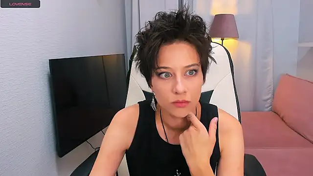 via mayer  online show from 09.11.25