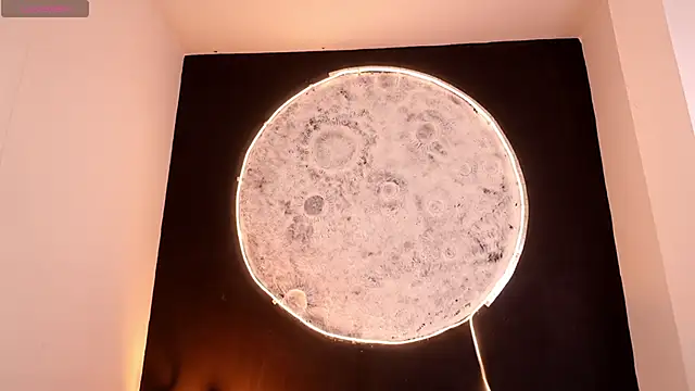 Snapshot of EthaanCox chatting on 12.15.25 EthaanCox online show from 12.15.25