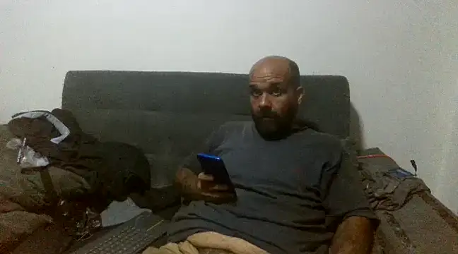 Snapshot of Chubi6669 chatting on 02.13.25 Chubi6669 online show from 02.13.25