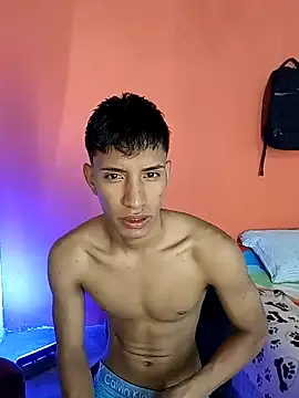 Snapshot of matteo_rivas chatting on 02.26.25 matteo rivas online show from 02.26.25