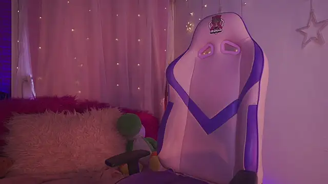 emma soffia  online show from 01.30.25