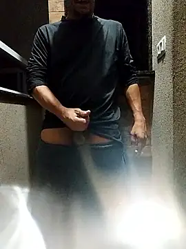 Snapshot of Santanacumxplod chatting on 02.27.26 Santanacumxplod online show from 02.27.26