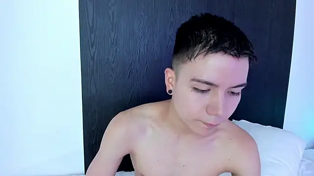 alanblack1 online show from 01.28.25