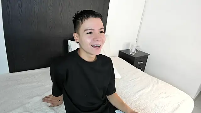 alanblack1 online show from 02.07.25