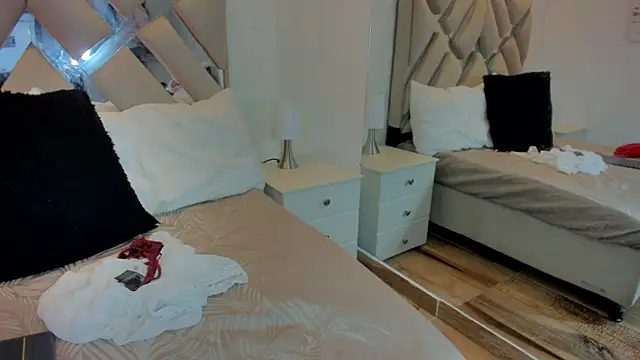 raquell moore online show from 03.14.25