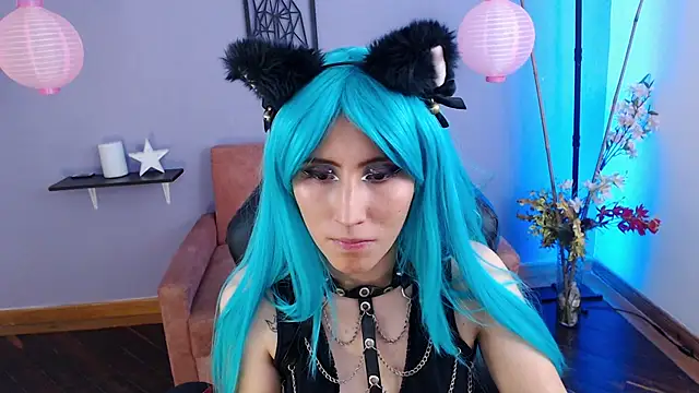 Snapshot of miss_moonlight chatting on 01.18.25 miss moonlight online show from 01.18.25