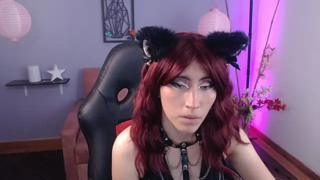 Snapshot of miss_moonlight chatting on 02.22.25 miss moonlight online show from 02.22.25