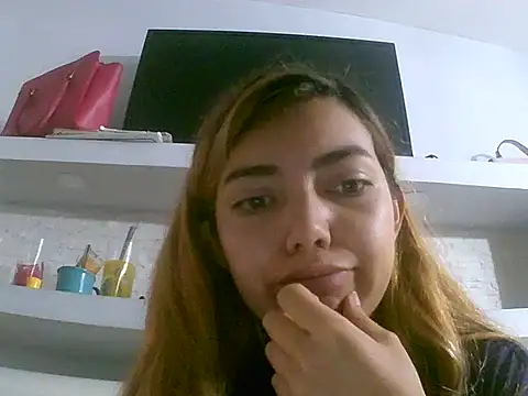 VittoriaTaylor online show from 03.20.26