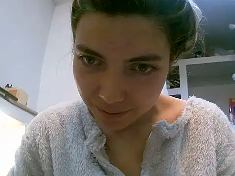 VittoriaTaylor online show from 05.10.26