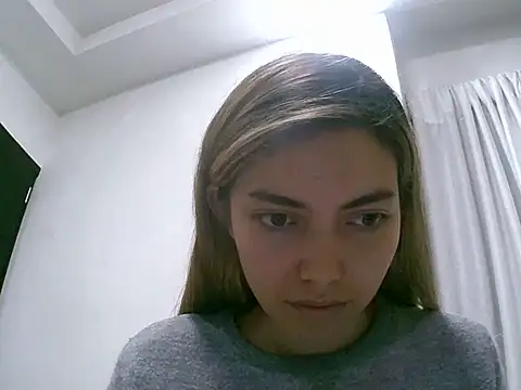 VittoriaTaylor online show from 05.22.26