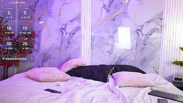 vanilla hot online show from 09.24.25