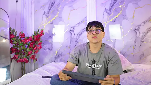 vanilla hot online show from 10.05.25