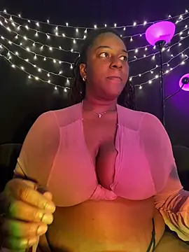 xoxoHotCoCo online show from 01.05.26