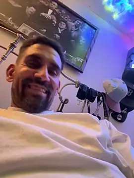 Snapshot of hornycouple818 chatting on 11.09.25 hornycouple818 online show from 11.09.25