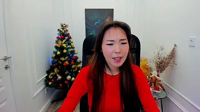 AnnaReyla online show from 12.14.25