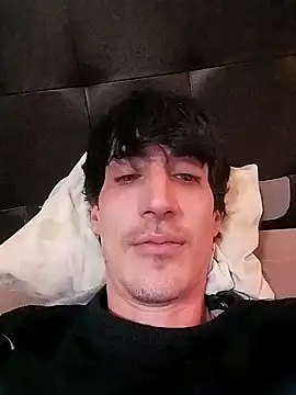 Snapshot of moutt99 chatting on 01.15.25 moutt99 online show from 01.15.25