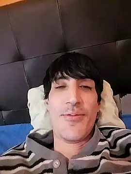 Snapshot of moutt99 chatting on 01.20.25 moutt99 online show from 01.20.25