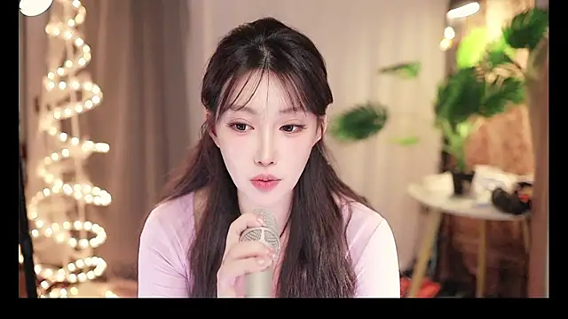 Dou-Dou-er online show from 03.03.25