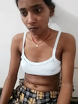 Snapshot of Divya-2007 chatting on 10.11.25 Divya-2007 online show from 10.11.25