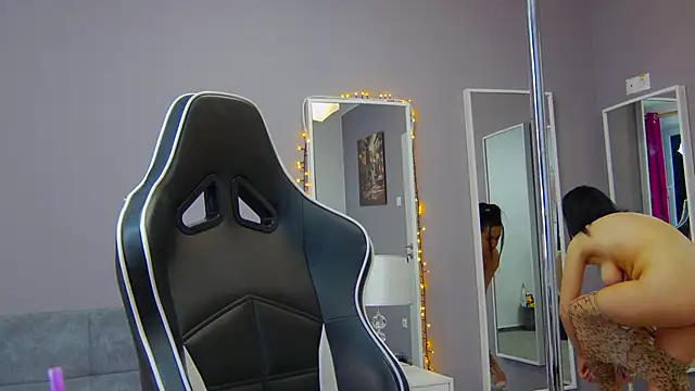 Snapshot of Eva_Lovvia_ chatting on 01.31.25 Eva Lovvia  online show from 01.31.25