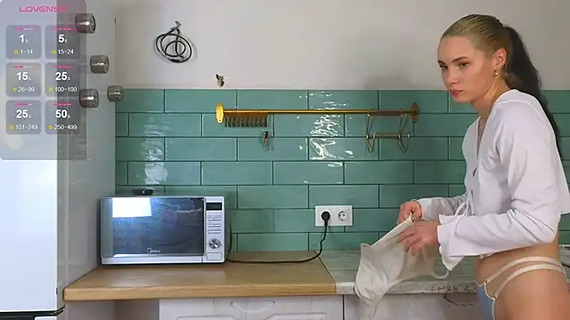 too sexxxy online show from 01.27.25