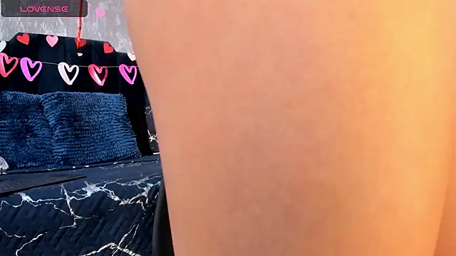 Isis ariany  online show from 02.24.25