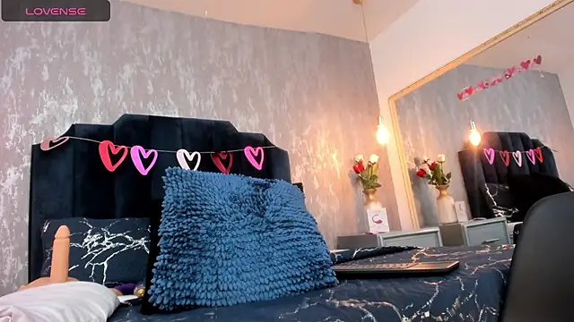 Isis ariany  online show from 03.07.25