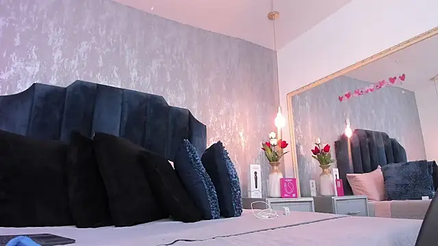 Isis ariany  online show from 09.20.25