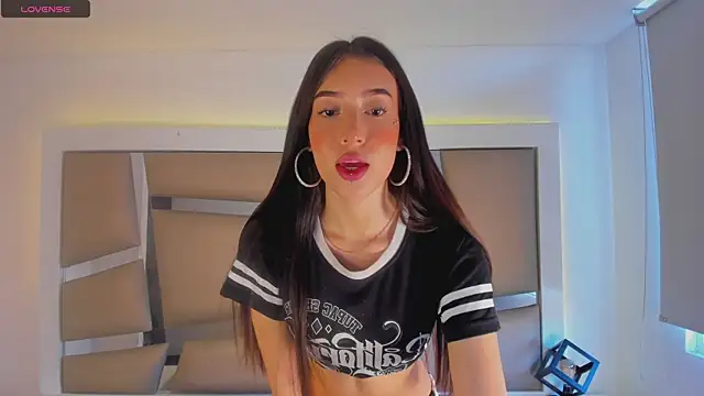 Snapshot of Princess_tokyo chatting on 01.17.25 Princess tokyo online show from 01.17.25