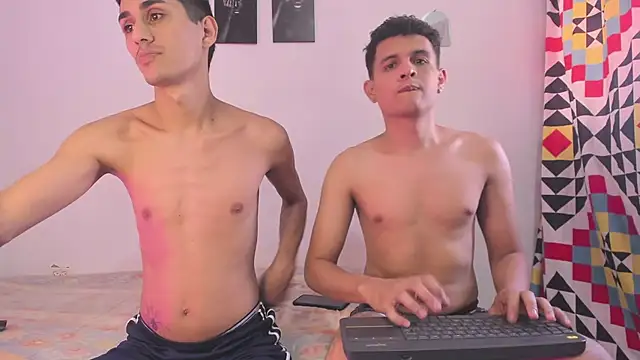 CoupleTwink12 online show from 02.27.26