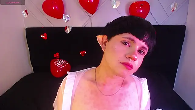 Snapshot of dalmonn_lennoxx chatting on 02.15.25 dalmonn lennoxx online show from 02.15.25